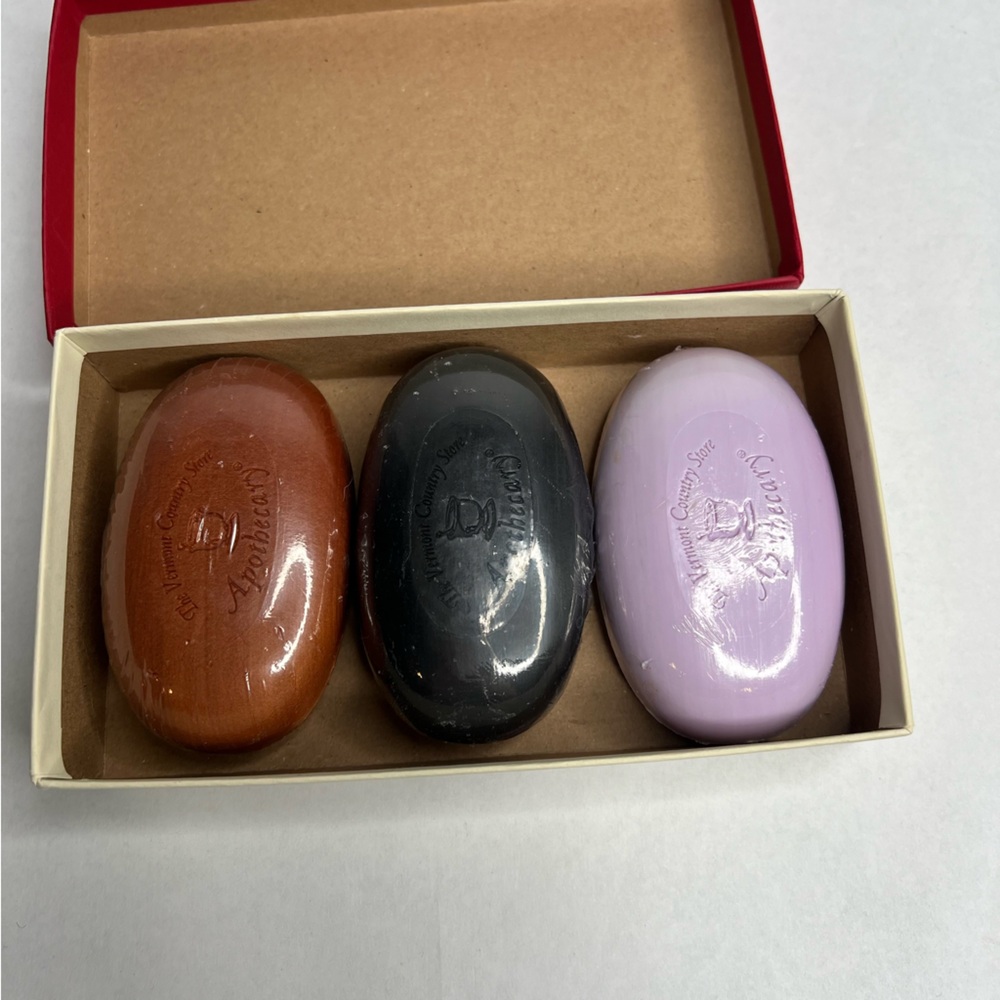 New Vermont Country Store Triple Milled 4.2 oz‎ Soap Bars Lot Sandalwood Lilac